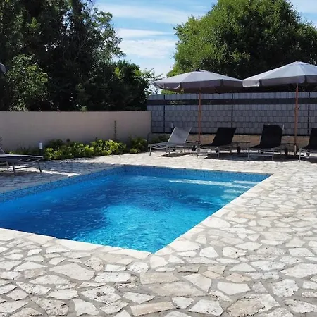 ヴィラ Niklas With 3 Bedrooms And Heated Pool *
